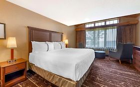 Best Western Premier The Lodge On Lake Detroit